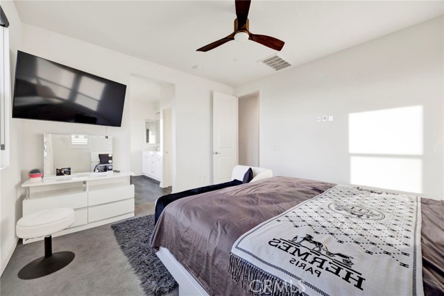 Detail Gallery Image 23 of 49 For 28427 Ascent, Saugus,  CA 91350 - 3 Beds | 3 Baths