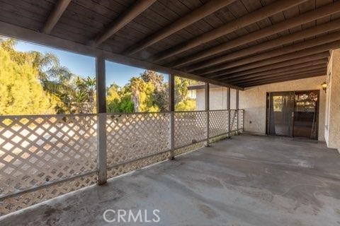 https://media.crmls.org/medias/ab1994b7-b71b-4183-907c-4e667b35d24a.jpg?preset=X-Large