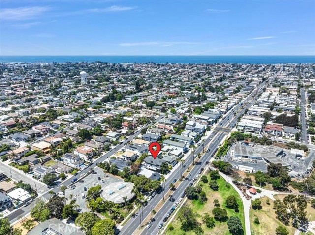 Detail Gallery Image 18 of 20 For 1542 Manhattan Beach Bld, Manhattan Beach,  CA 90266 - 4 Beds | 4 Baths