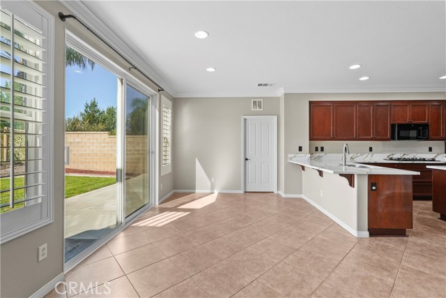 Detail Gallery Image 14 of 73 For 27368 Pumpkin St, Murrieta,  CA 92562 - 5 Beds | 3 Baths