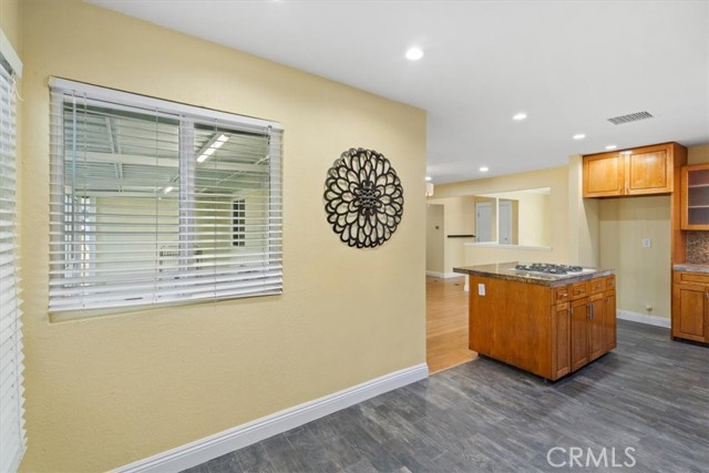 Detail Gallery Image 12 of 34 For 17222 Wall, Carson,  CA 90746 - 4 Beds | 2 Baths