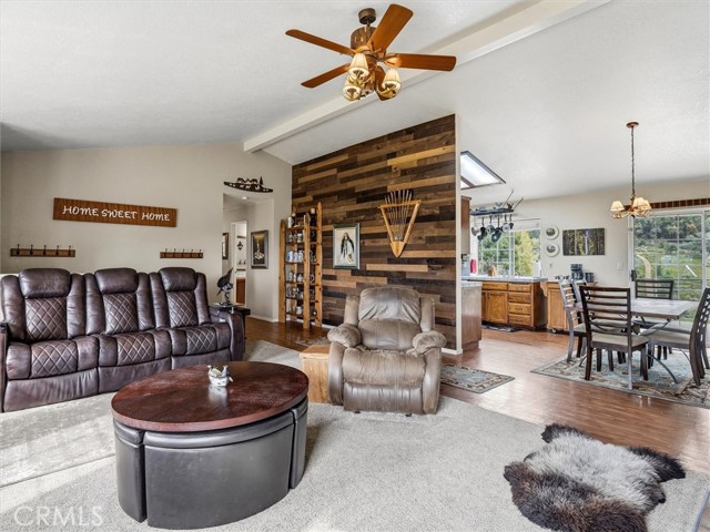 Detail Gallery Image 9 of 54 For 6132 Chowchilla Mountain, Mariposa,  CA 95338 - 3 Beds | 2 Baths
