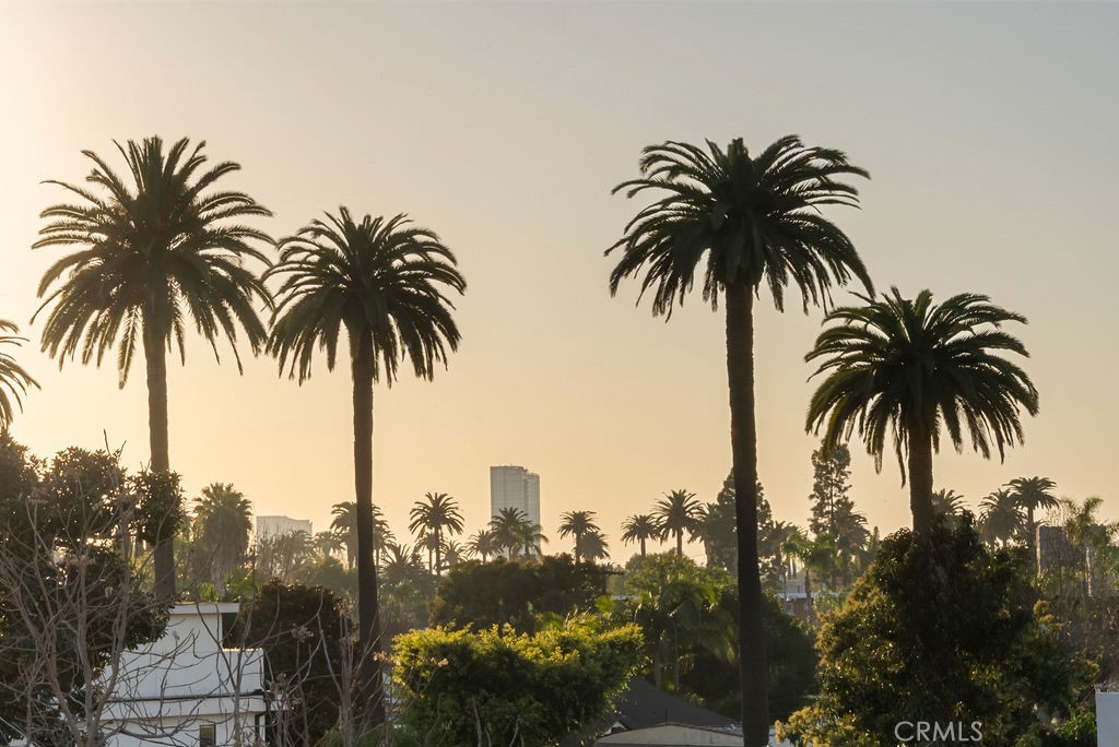 https://media.crmls.org/medias/ab1a4b67-73fe-4cd3-9d80-1e541bcca269.jpg?preset=X-Large