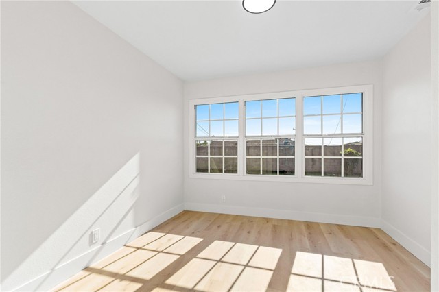 Detail Gallery Image 24 of 30 For 2302 W 115th, Hawthorne,  CA 90250 - 4 Beds | 2 Baths