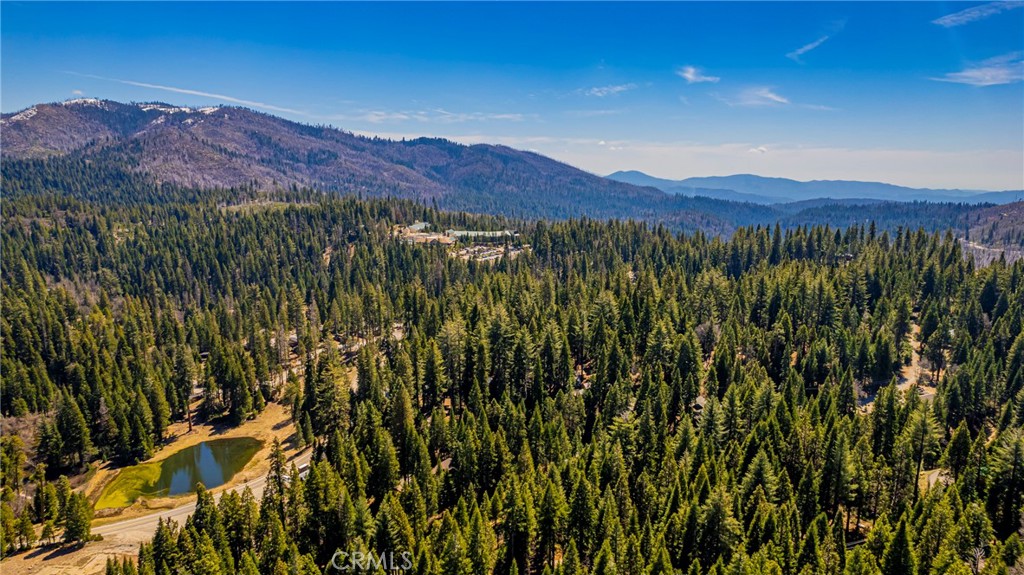 https://media.crmls.org/medias/ab1b0879-4fb1-4130-80cb-195c3ca04018.jpg?preset=X-Large