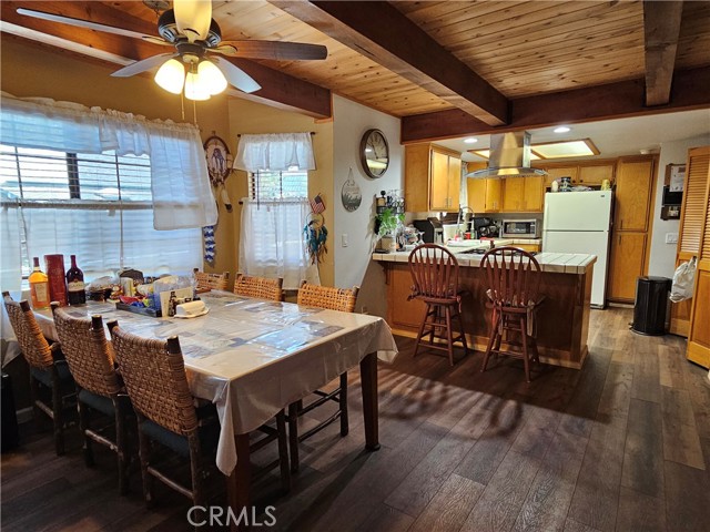 Detail Gallery Image 12 of 36 For 2020 Mahogany Ln, Big Bear City,  CA 92314 - 3 Beds | 2 Baths