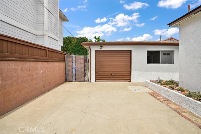 2009 Graham Avenue, Redondo Beach, California 90278, ,Residential Income,Sold,Graham,SB23143198