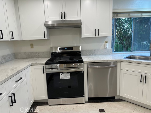 Detail Gallery Image 20 of 47 For 2124 Wildwood Ct, Fullerton,  CA 92831 - 3 Beds | 2 Baths