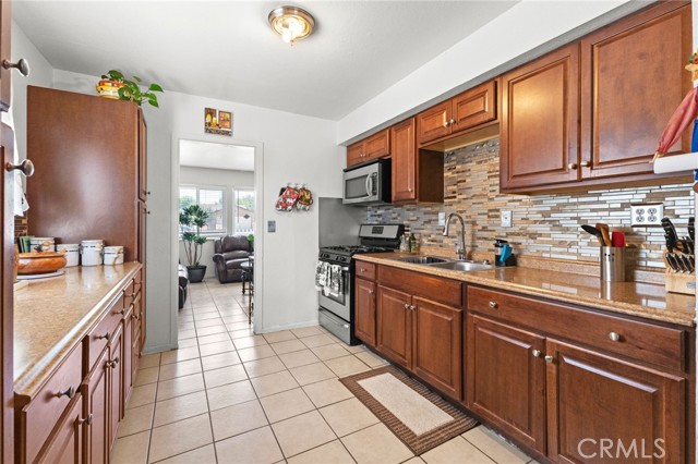 Detail Gallery Image 18 of 49 For 16116 Cajon, Hesperia,  CA 92345 - 2 Beds | 1/1 Baths