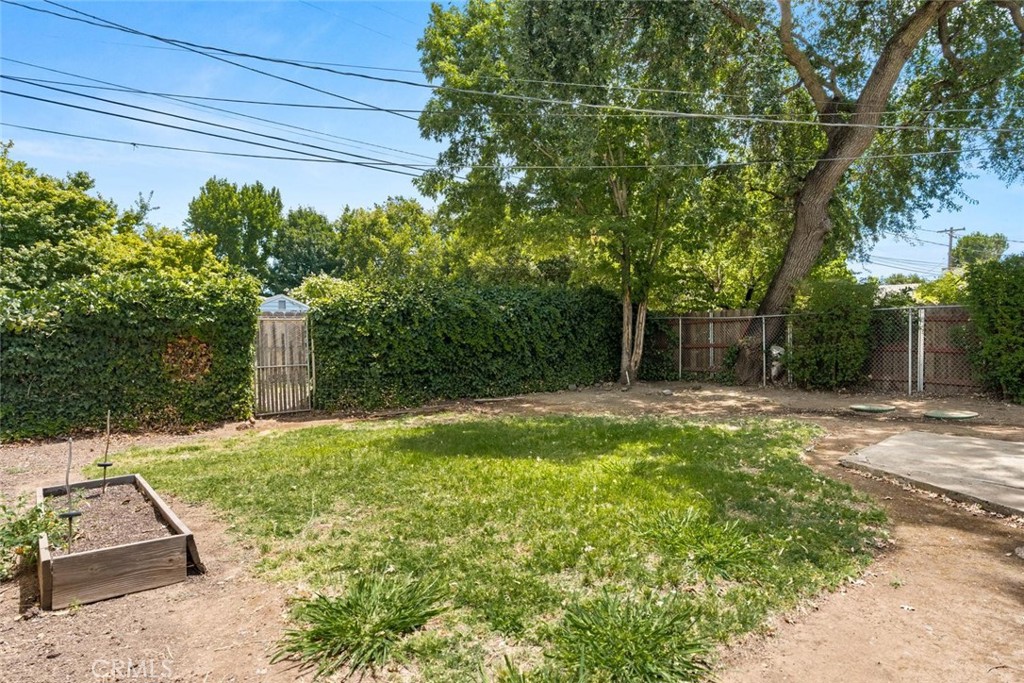 https://media.crmls.org/medias/ab1d354f-250b-41e0-b6a2-618dbc8d514f.jpg?preset=X-Large