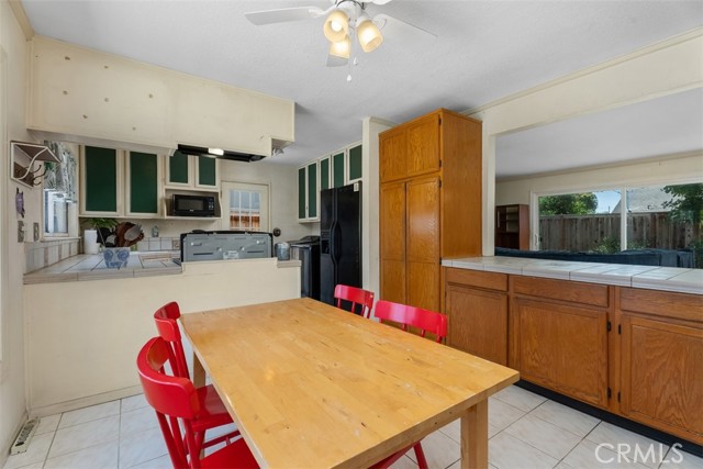 Detail Gallery Image 8 of 29 For 6002 Welde Cir, Huntington Beach,  CA 92647 - 3 Beds | 2 Baths