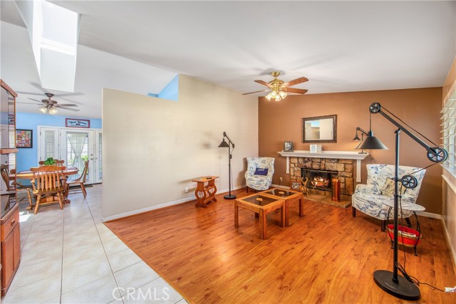 7571 Willow Way, Highland CA: https://media.crmls.org/medias/ab1f5e92-0d23-42e4-a57e-b774abf53a9c.jpg