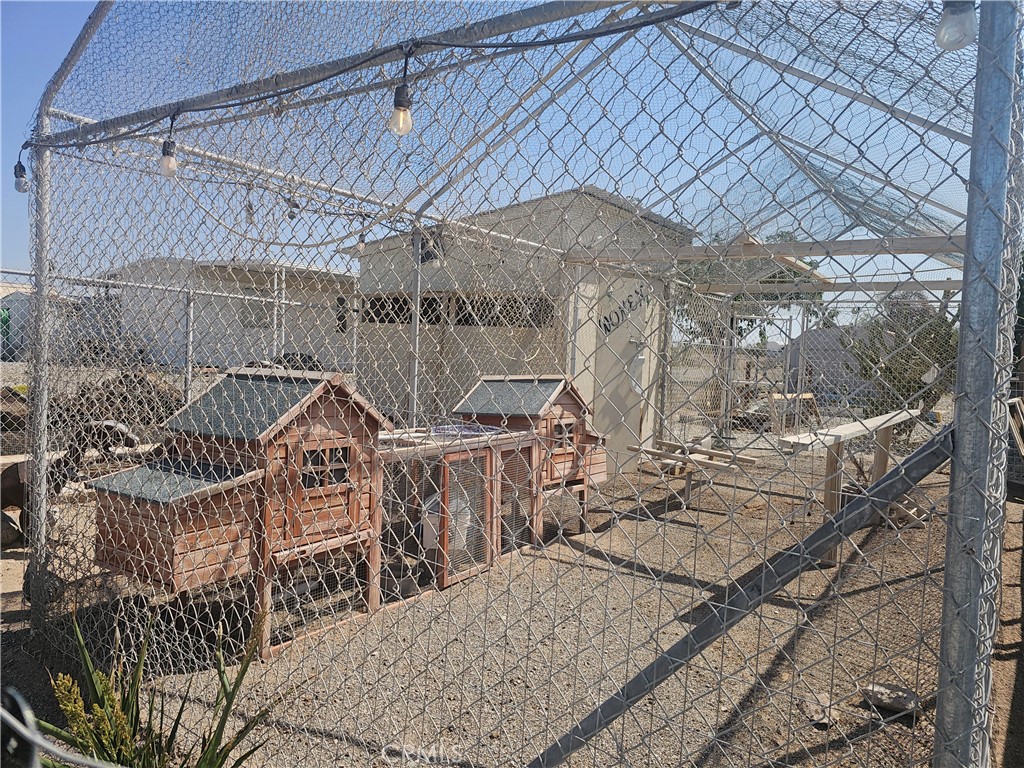https://media.crmls.org/medias/ab1f9706-2295-4b13-a9f4-2bf930bf87f6.jpg?preset=X-Large