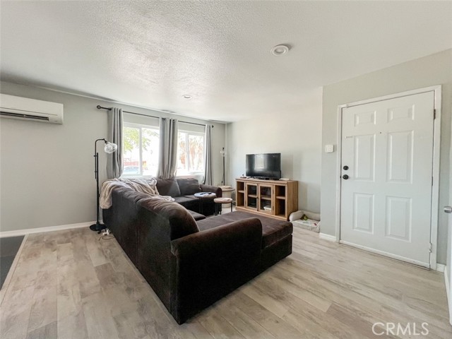 Detail Gallery Image 3 of 17 For 73998 Casita Dr, Twentynine Palms,  CA 92277 - 3 Beds | 1/1 Baths