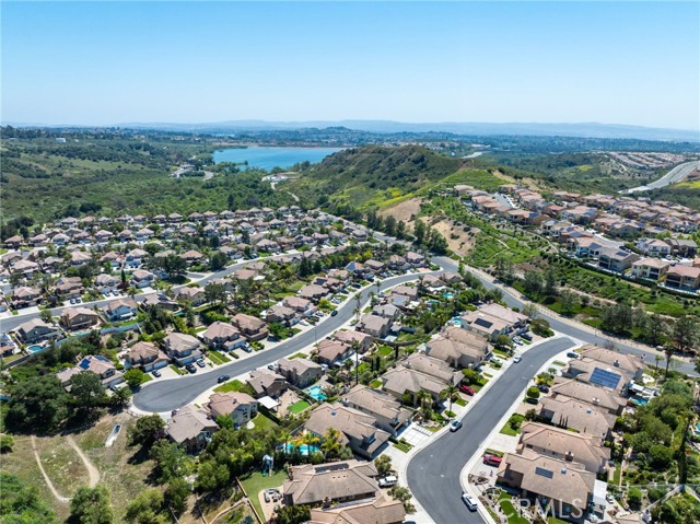 Detail Gallery Image 30 of 32 For 16 Deerfield Place, Trabuco Canyon,  CA 92679 - 5 Beds | 3 Baths