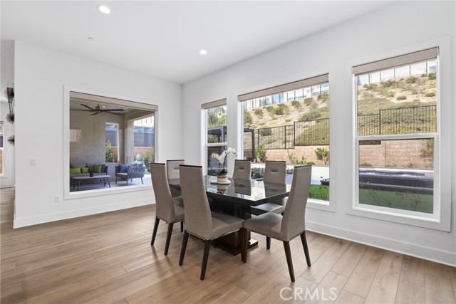 20535 W Bluebird Court, Porter Ranch CA: https://media.crmls.org/medias/ab22446b-069a-40b1-8239-e698e2c449aa.jpg