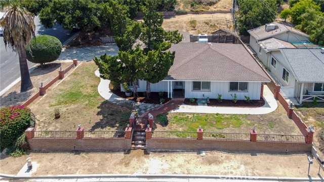 15195 Kingsway Drive, Lake Elsinore CA: https://media.crmls.org/medias/ab224710-0e67-47a7-82c4-4c4f8188aeff.jpg