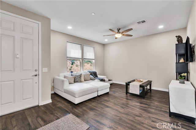 823 104 Anaheim Boulevard, Anaheim CA: https://media.crmls.org/medias/ab229491-3497-463f-af7a-d2b55e447597.jpg