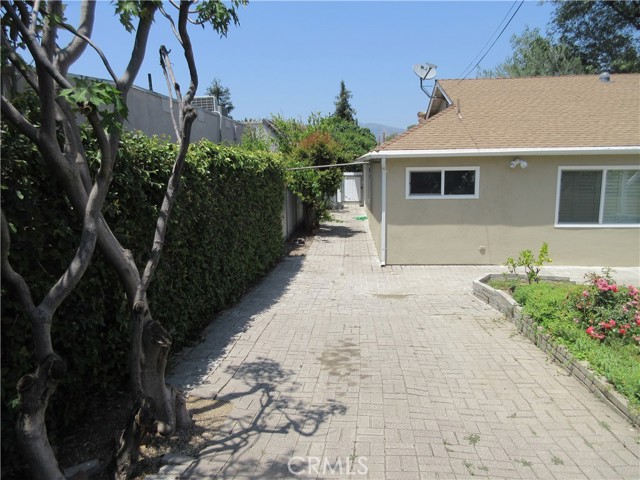 Detail Gallery Image 26 of 32 For 18330 Blackhawk St, Porter Ranch,  CA 91326 - 3 Beds | 3 Baths