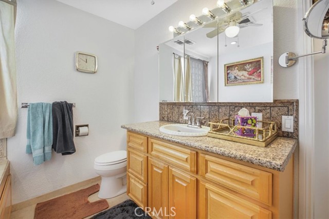 61975 La Brisa Drive, Joshua Tree CA: https://media.crmls.org/medias/ab22fec5-071e-4fb1-9aee-e8c2e651e220.jpg