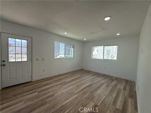 Detail Gallery Image 3 of 7 For 466 S Mott St, Los Angeles,  CA 90033 - 1 Beds | 1 Baths