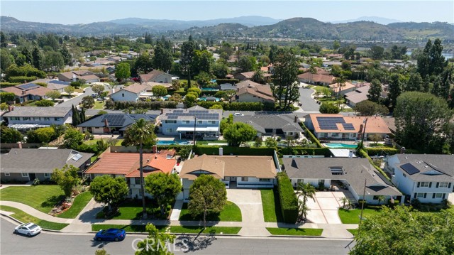 1055 N Mallard St., Orange CA: https://media.crmls.org/medias/ab24b9c9-d987-414d-9e11-1b46184b90b8.jpg