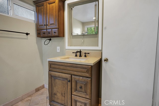 Detail Gallery Image 25 of 47 For 22176 Canones Cir, Saugus,  CA 91350 - 3 Beds | 2 Baths