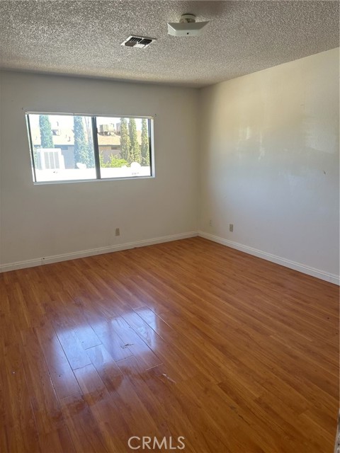 Detail Gallery Image 10 of 18 For 1011 W Avenue H12, Lancaster,  CA 93534 - – Beds | – Baths