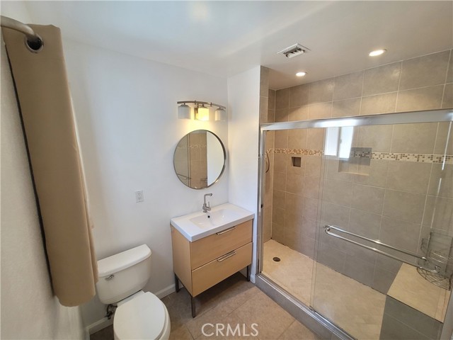 21912 Celes Street, Woodland Hills CA: https://media.crmls.org/medias/ab273a19-5bfa-48b6-867b-e52643be868a.jpg