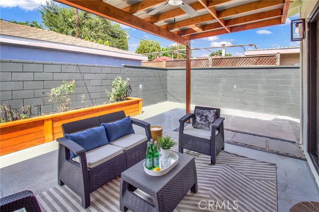 Detail Gallery Image 32 of 41 For 3605 Lomina Ave, Long Beach,  CA 90808 - 3 Beds | 2/1 Baths