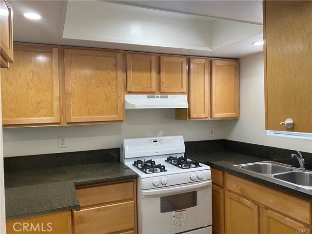 Detail Gallery Image 8 of 25 For 1022 Irving Ave #5,  Glendale,  CA 91201 - 2 Beds | 2/1 Baths