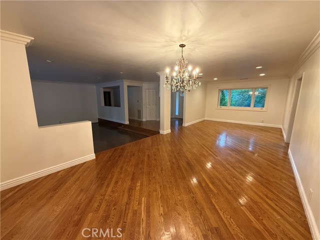 Detail Gallery Image 11 of 15 For 16248 Darcia Pl, Encino,  CA 91436 - 4 Beds | 4 Baths