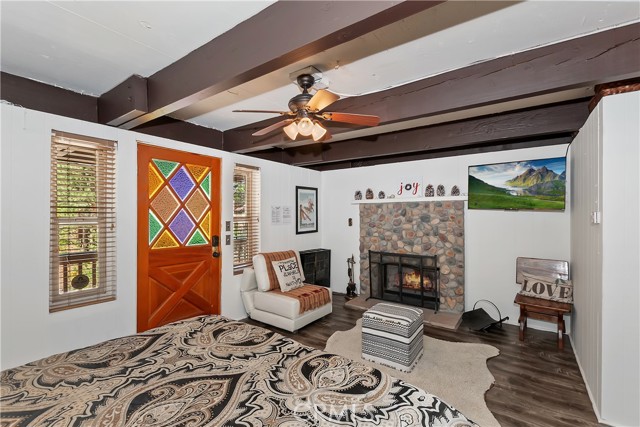 Detail Gallery Image 17 of 33 For 101 W Rainbow Bld, Big Bear City,  CA 92314 - 2 Beds | 2 Baths