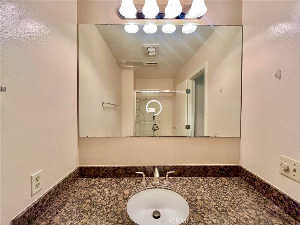 https://media.crmls.org/medias/ab29b0b4-334e-47dc-a56f-065e0ac2c0cb.jpg?preset=X-Large