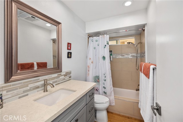 5472 Paseo Del Lago E, Laguna Woods CA: https://media.crmls.org/medias/ab29bb0e-9492-4410-8003-7a4b46f4ab45.jpg