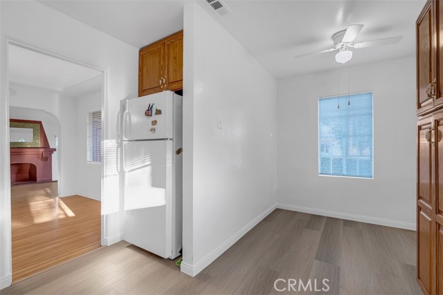 Detail Gallery Image 13 of 35 For 1227 Western Ave, Glendale,  CA 91201 - 3 Beds | 2 Baths