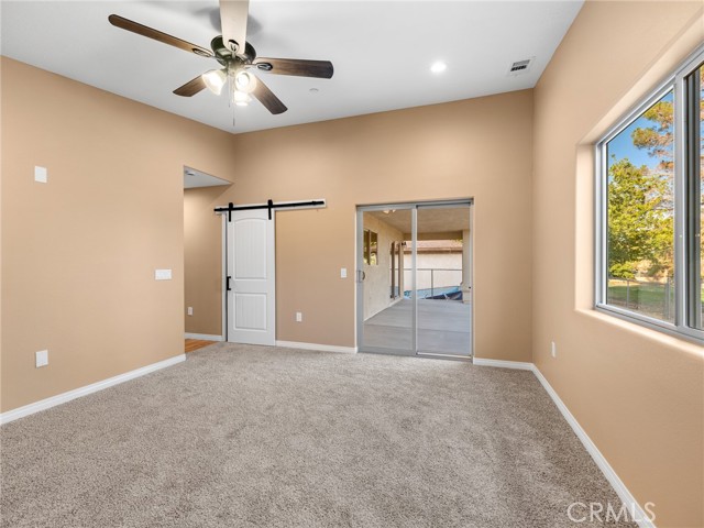 13835 Burning Tree Drive, Victorville CA: https://media.crmls.org/medias/ab2ad733-9890-4e68-bb08-cafe4fadbb63.jpg