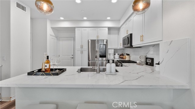 Image 7 of 19 For 2741 Inez