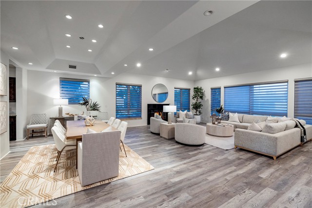 3141 Hillrose Dr, Rossmoor CA: https://media.crmls.org/medias/ab2b9cb2-7476-49eb-a65f-59ca04ae32b3.jpg