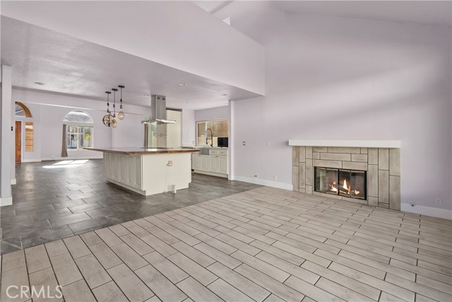 Detail Gallery Image 17 of 41 For 3327 Deaver Dr, Corona,  CA 92882 - 3 Beds | 3 Baths