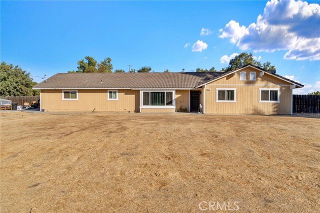 Detail Gallery Image 1 of 29 For 24743 Tropical Dr, Madera,  CA 93638 - 4 Beds | 2 Baths