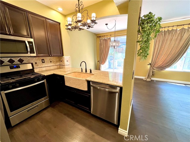 Detail Gallery Image 4 of 19 For 121 Pasto Rico, Rancho Santa Margarita,  CA 92688 - 2 Beds | 2/1 Baths
