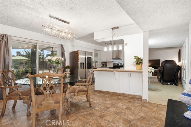 Detail Gallery Image 3 of 38 For 3505 Kennedy, Bakersfield,  CA 93309 - 4 Beds | 3 Baths