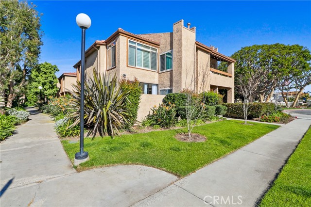 Detail Gallery Image 5 of 38 For 16933 Bluewater #51,  Huntington Beach,  CA 92649 - 2 Beds | 1 Baths