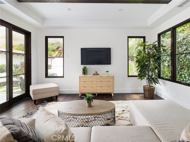Detail Gallery Image 11 of 28 For 1336 Palos Verdes Dr, Palos Verdes Estates,  CA 90274 - 5 Beds | 4 Baths