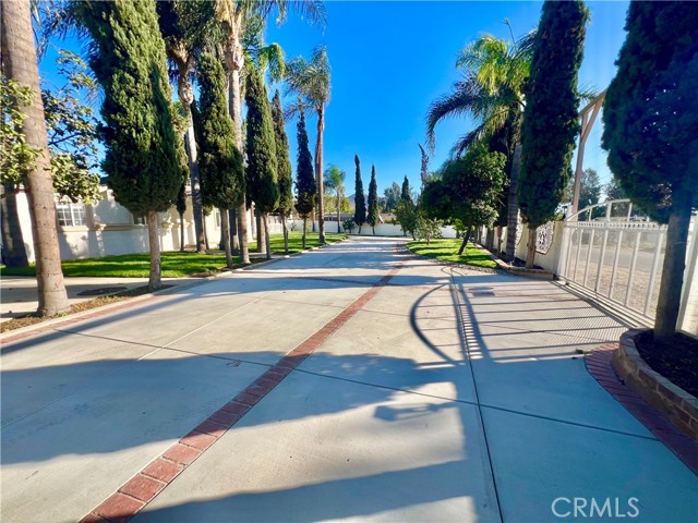 Detail Gallery Image 27 of 44 For 6576 Lorena Ave, Jurupa Valley,  CA 91752 - 5 Beds | 3/1 Baths