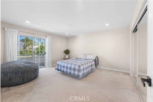 150 Diamond #B Street, Arcadia CA: https://media.crmls.org/medias/ab2e117c-b232-4a42-814a-26b3d664df54.jpg