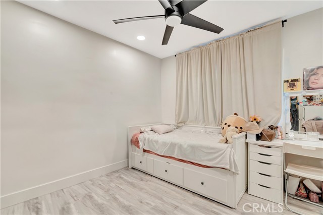 19513 Cantara Street photo 69