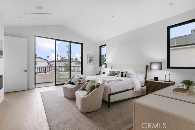 Detail Gallery Image 23 of 49 For 4532 Katherine, Sherman Oaks,  CA 91423 - 6 Beds | 6/1 Baths