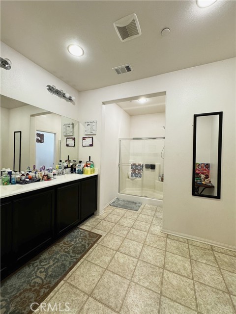 Detail Gallery Image 7 of 13 For 277 Bloomington Ave #235,  Rialto,  CA 92376 - 4 Beds | 2/1 Baths